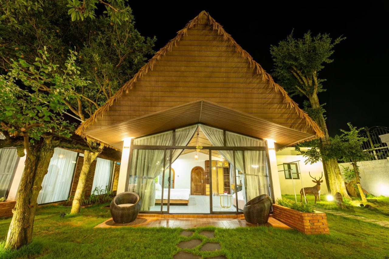 Apple House & Coffee Hotell Bà Rịa Eksteriør bilde