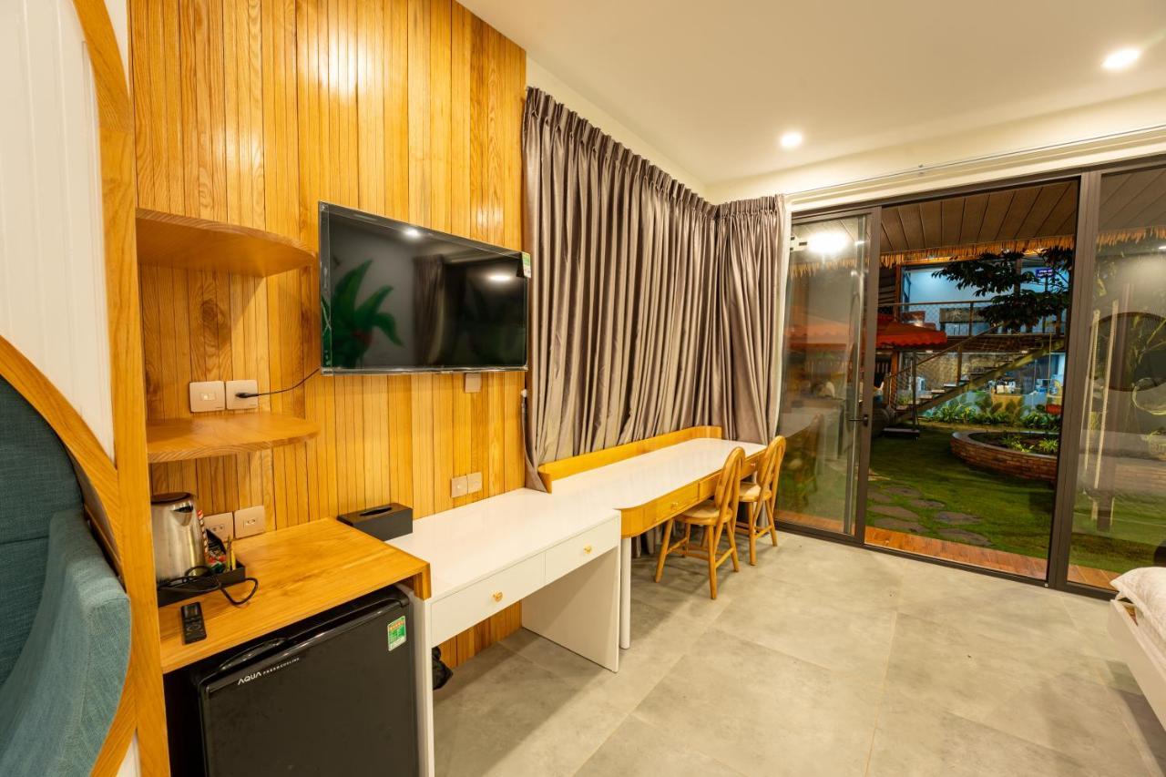 Apple House & Coffee Hotell Bà Rịa Eksteriør bilde