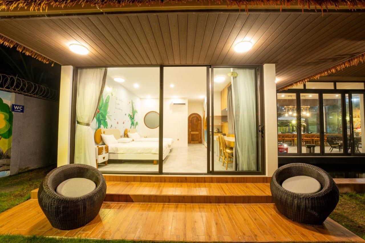 Apple House & Coffee Hotell Bà Rịa Eksteriør bilde