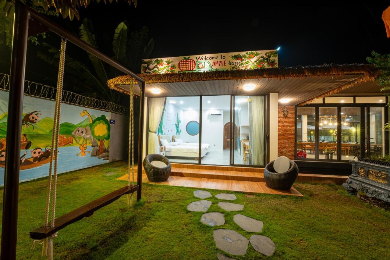 Apple House & Coffee Hotell Bà Rịa Eksteriør bilde