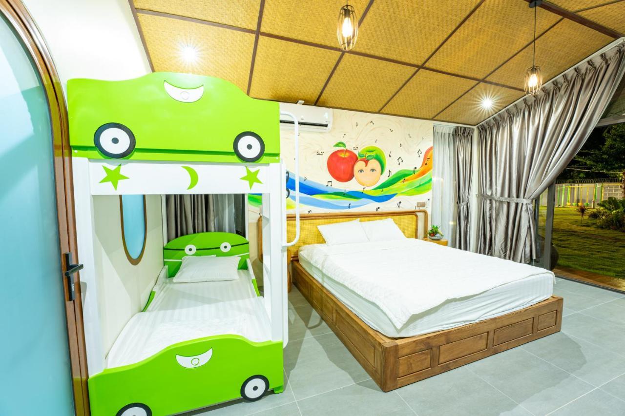 Apple House & Coffee Hotell Bà Rịa Eksteriør bilde