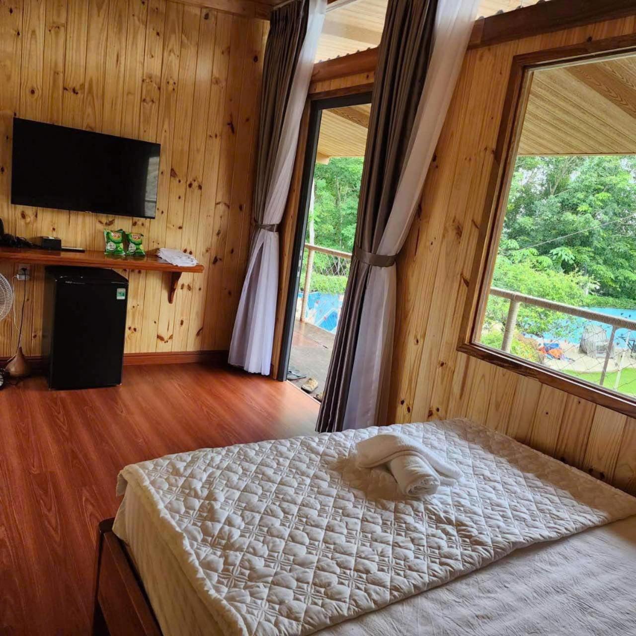 Apple House & Coffee Hotell Bà Rịa Eksteriør bilde
